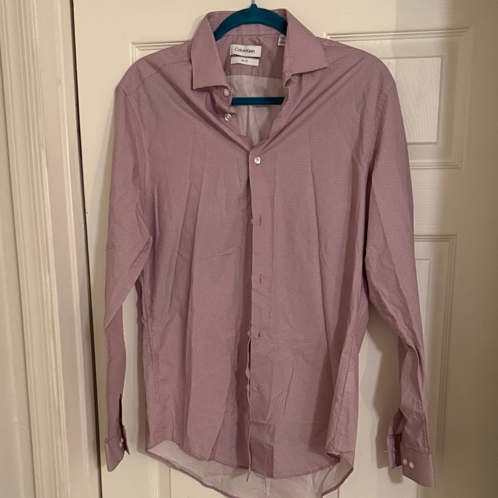 Calvin Klein Men's Textured Light Maroon Dress Shirt